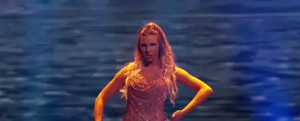 Lele Pons imita a Shakira en 'Dancing With The Stars'. Lele Pons imita a Shakira en 'Dancing With The Stars'.