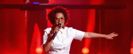 Sara Tavares actúa en el Altice Arena el 12 de mayo de 2018 en Lisboa, Portugal. Sara Tavares actúa en el Altice Arena el 12 de mayo de 2018 en Lisboa, Portugal.