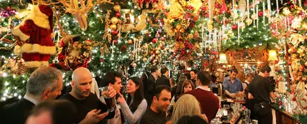 Imagen de archivo de un mercado de Navidad. Imagen de archivo de un mercado de Navidad.