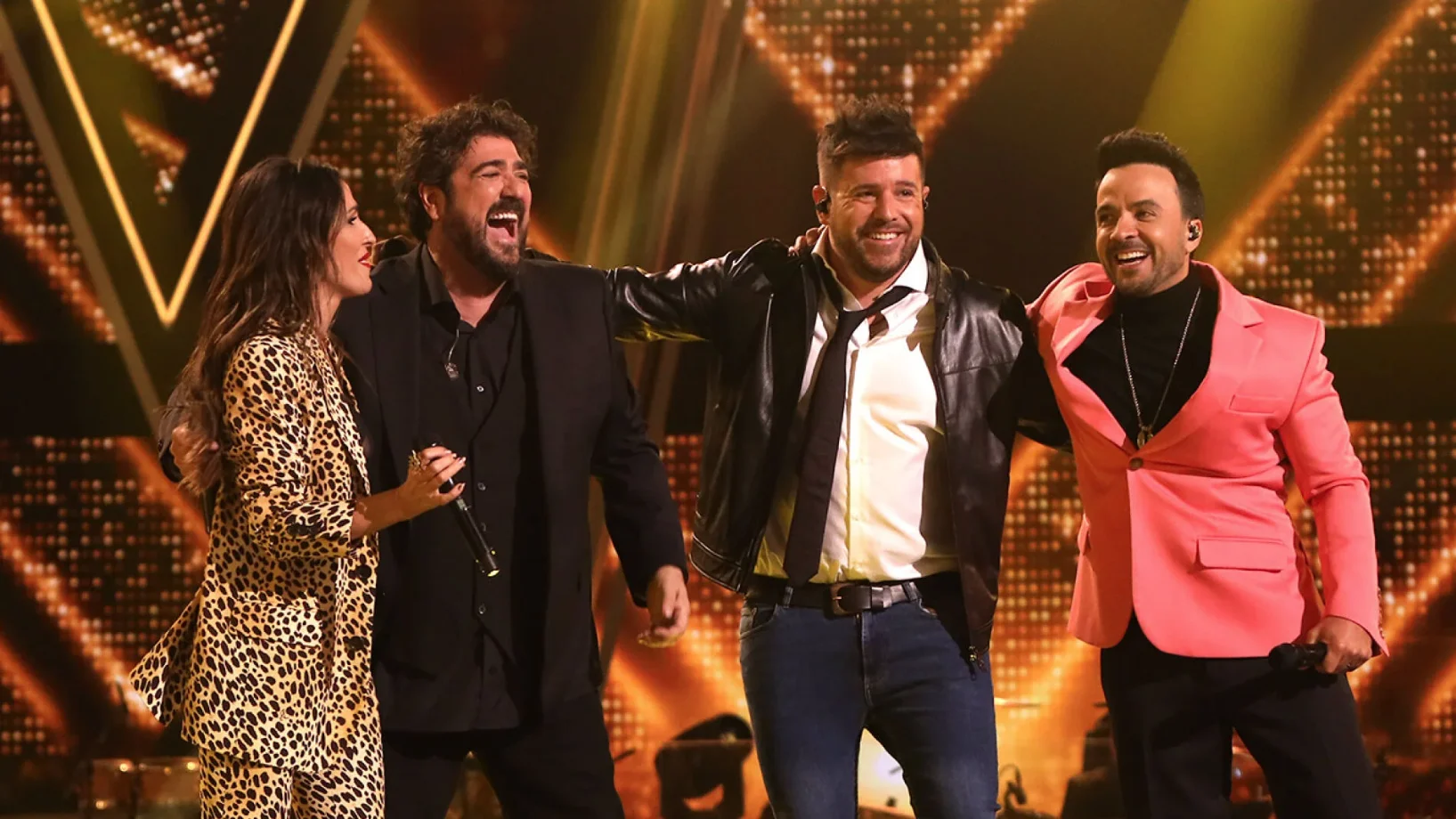 Los coaches de 'La Voz' interpretan 'Nada es para siempre', de Luis Fonsi. Los coaches de 'La Voz' interpretan 'Nada es para siempre', de Luis Fonsi.