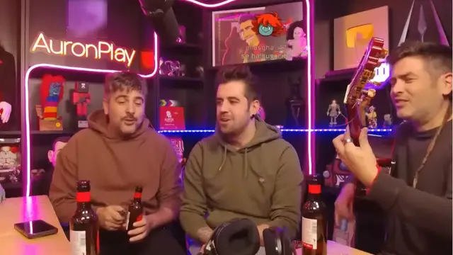 Estopa y Auronplay cantan l