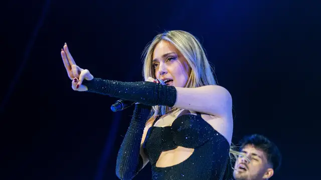 Ana Mena, en el concierto de Barcelona, la última parada de 2023 de su 'Bellodrama Tour', el 22 de diciembre de 2023.