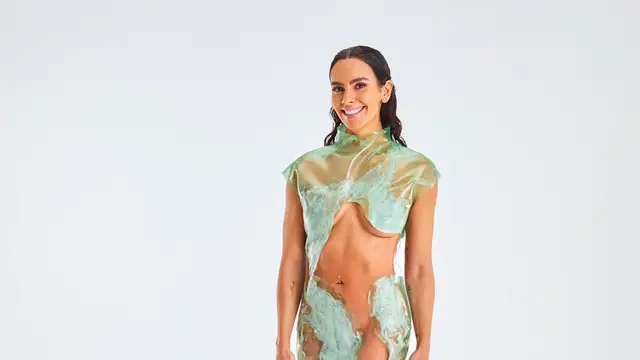 Cristina Pedroche con el vestido que ha lucido en la retransmisión de las Campanadas para dar la bienvenida al 2024