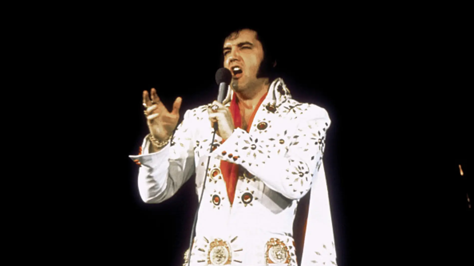 Elvis Presley durante una gira. Elvis Presley durante una gira.
