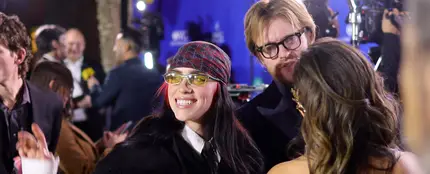 Billie Eilish y Finneas, en la 35ª edición de los Premios Internacionales de Cine de Palm Springs en California, el 4 de enero de 2024. Billie Eilish y Finneas, en la 35ª edición de los Premios Internacionales de Cine de Palm Springs en California, el 4 de enero de 2024.