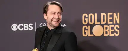 Kieran Culkin con su estatuilla tras ganar el Globo de Oro a mejor actor por 'Succession'. Kieran Culkin con su estatuilla tras ganar el Globo de Oro a mejor actor por 'Succession'.