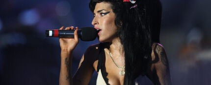 Llega el primer tr&aacute;iler de 'Black to black', el biopic de Amy Winehouse