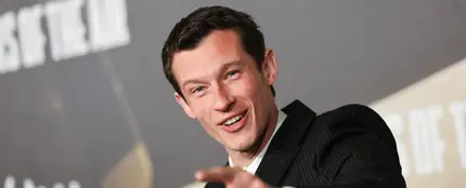 Callum Turner es uno de los protagonistas de la miniserie 'Los amos del aire'. Callum Turner es uno de los protagonistas de la miniserie 'Los amos del aire'.