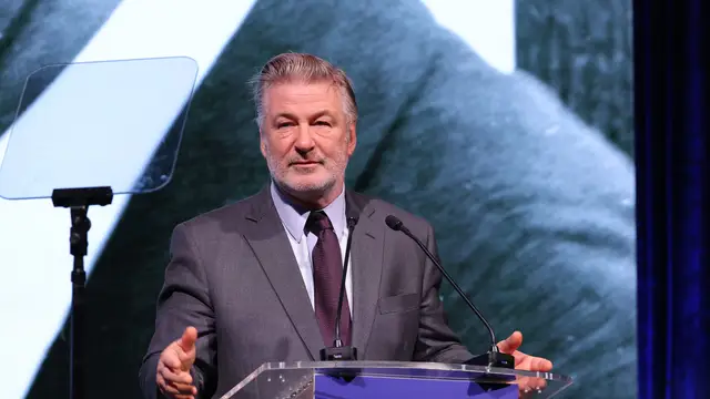 Acusan de nuevo a Alec Baldwin de homicidio involuntario por la muerte de Halyna Hutchins