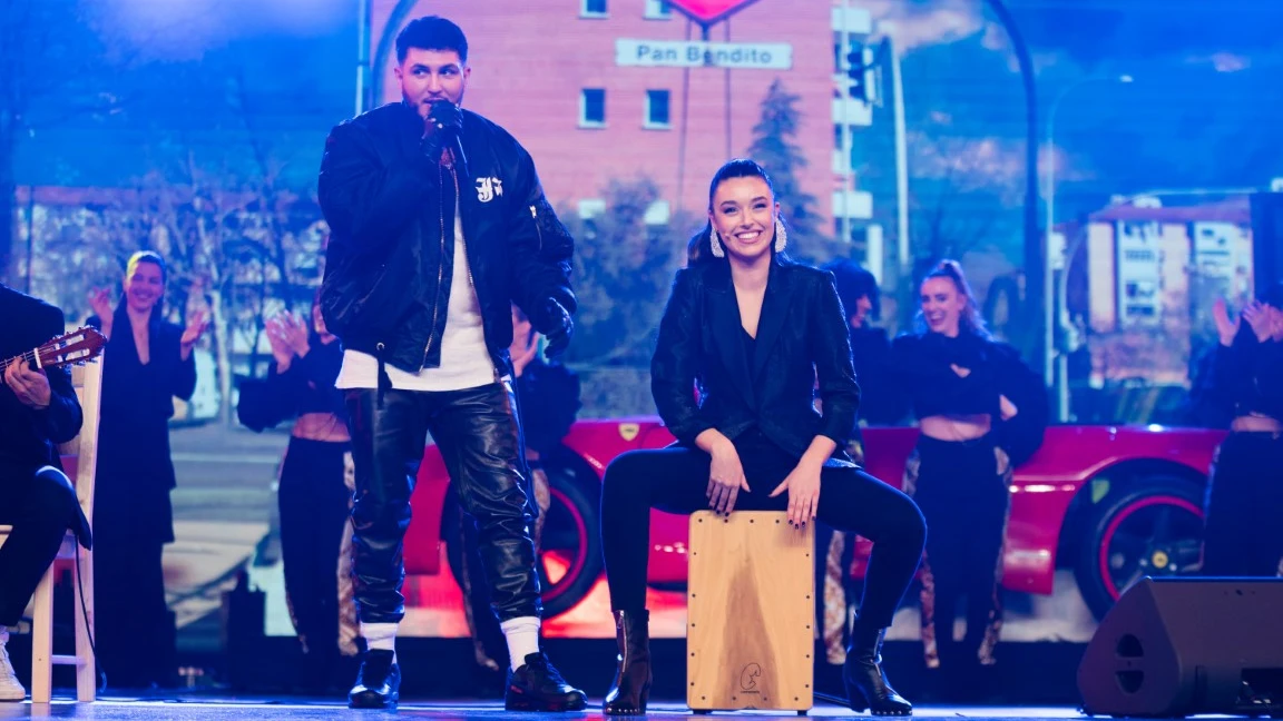 Marta Díaz enciende La llama del amor junto a Omar Montes Marta Díaz enciende La llama del amor junto a Omar Montes