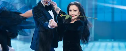 La fantasía de Mario Vaquerizo y Alaska convertidos en la Familia Addams La fantasía de Mario Vaquerizo y Alaska convertidos en la Familia Addams