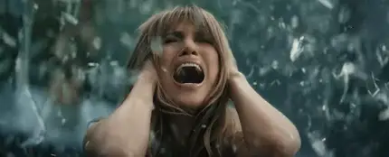JLo en el videoclip de 'Rebound' JLo en el videoclip de 'Rebound'