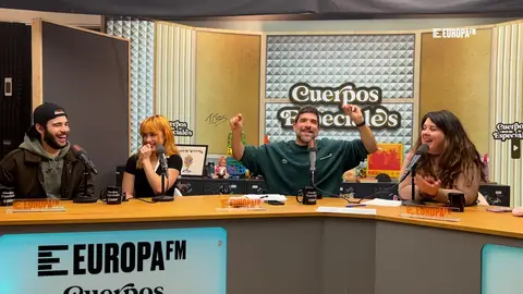 Clara Galle y Julio Peña en Cuerpos especiales Clara Galle y Julio Peña en Cuerpos especiales