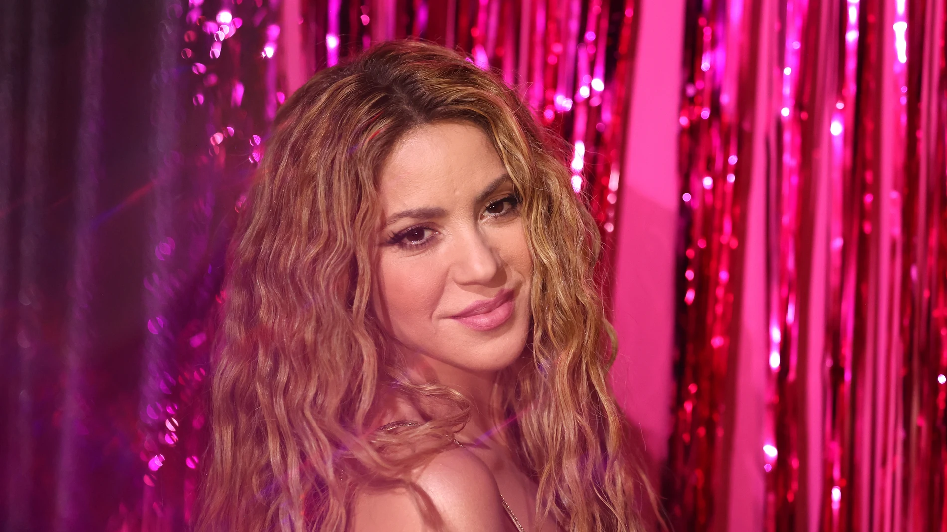 El 22 de marzo Shakira lanza el disco 'Las mujeres ya no lloran'