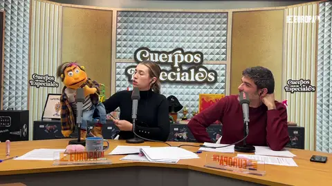 El Niño Paco recomienda traficar con chuches a un oyente que quiere viajar a Asturias para ver a su abuela El Niño Paco recomienda traficar con chuches a un oyente que quiere viajar a Asturias para ver a su abuela