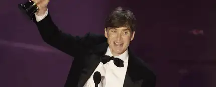 El actor Cillian Murphy recoge el premio Oscar por su actuación en 'Oppenheimer' El actor Cillian Murphy recoge el premio Oscar por su actuación en 'Oppenheimer'