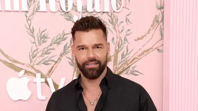 Ricky Martin posa en la presentación de 'Palm Royale'.