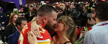 Taylor Swift y Travis Kelce Taylor Swift y Travis Kelce