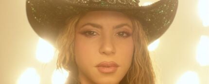 Shakira en el vídeo de &#39;Entre Paréntesis&#39;