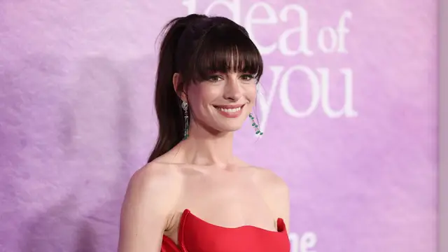 Anne Hathaway