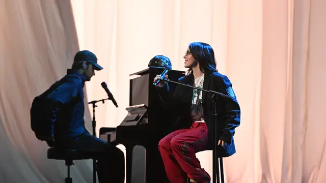 Billie Eilish revienta Brooklyn presentando su nuevo álbum, ‘Hit Me Hard And Soft’