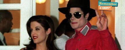Lisa Marie Presley y Michael Jackson, en una imagen de 1994.