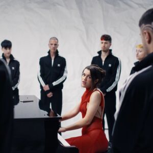 Amaia en su videoclip de 'Nanai'