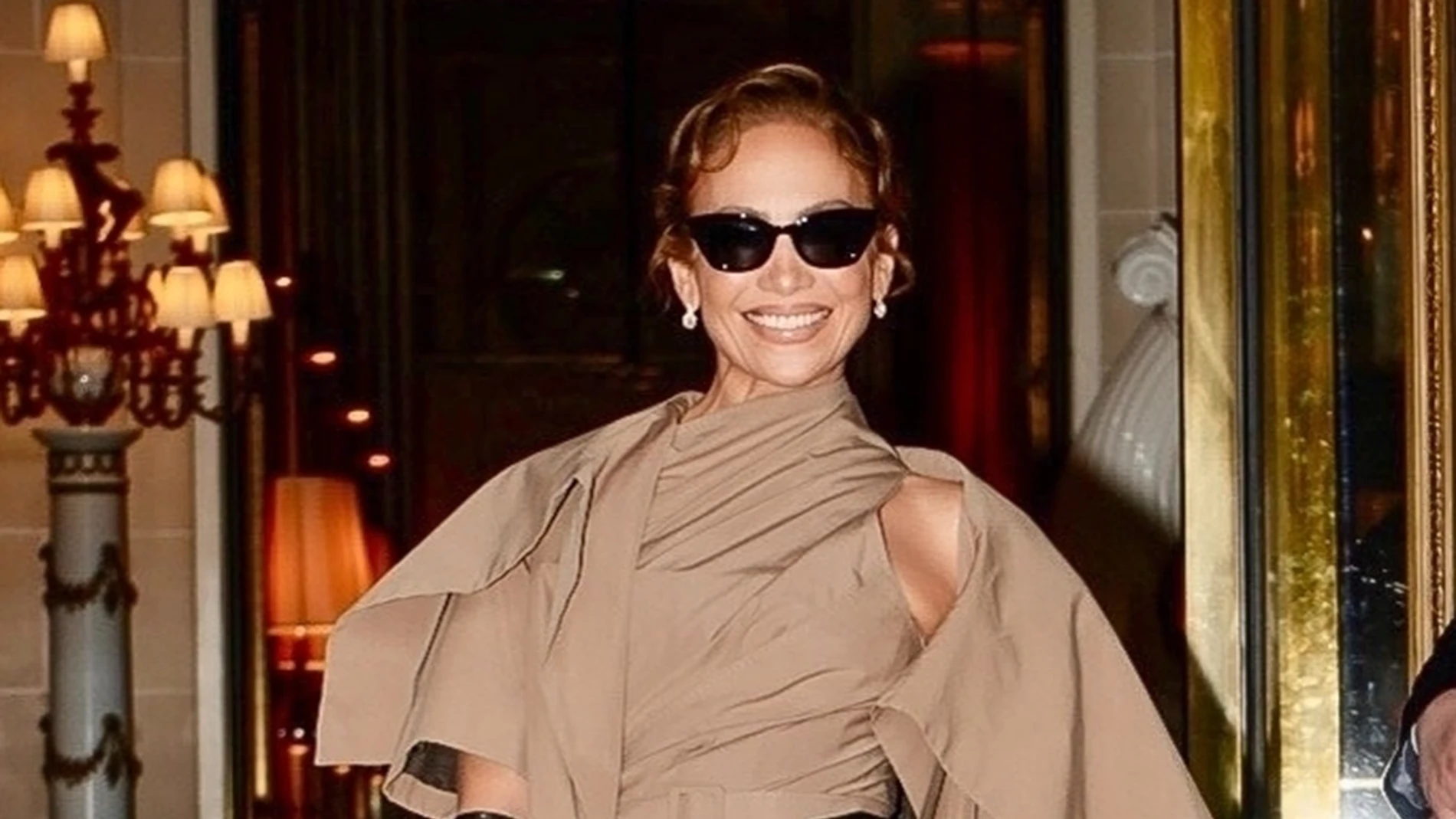 Jennifer López en el desfile de Dior en París