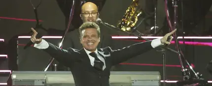 Luis Miguel en el Bernabéu de Madrid Luis Miguel en el Bernabéu de Madrid