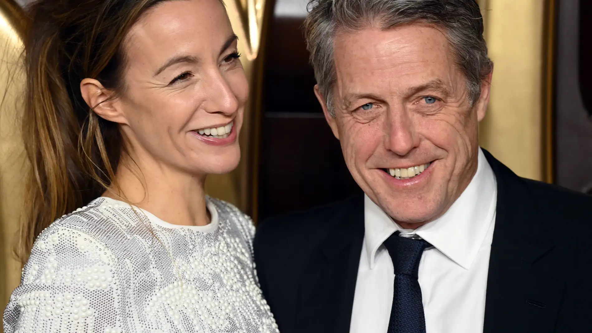 Anna Elisabet Eberstein y Hugh Grant en 2023 Anna Elisabet Eberstein y Hugh Grant en 2023