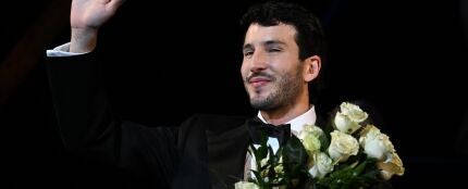 C&oacute;mo ha llegado Sebasti&aacute;n Yatra a Broadway: el colombiano debuta como Billy Flynn en 'Chicago'