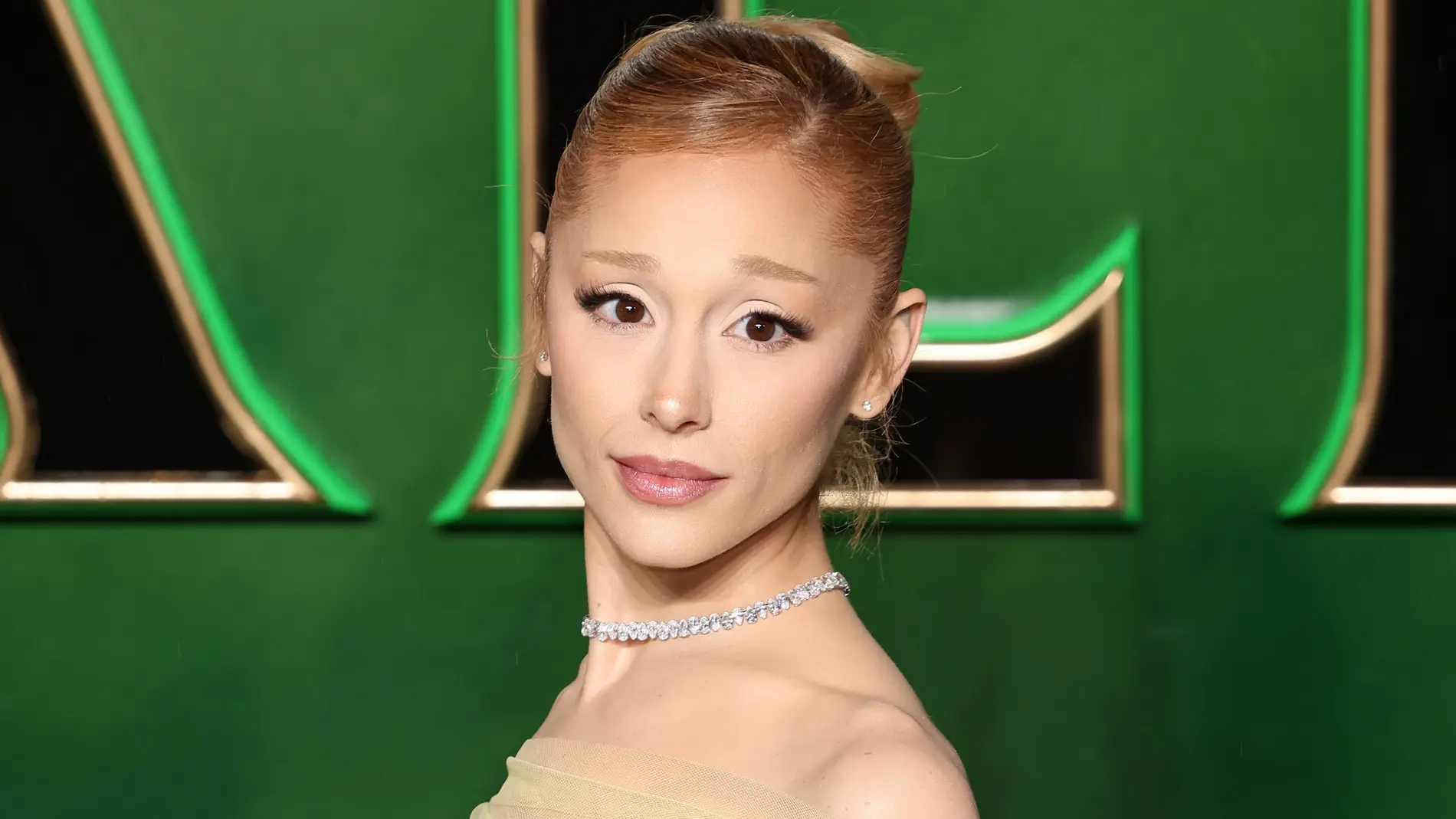 Ariana Grande de promoción con 'Wicked' Ariana Grande de promoción con 'Wicked'