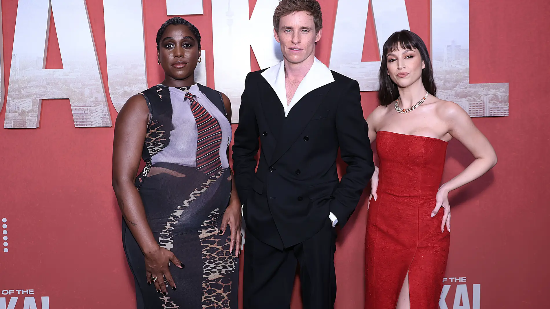 Los actores Lashana Lynch, Eddie Redmayne y Úrsula Corberó en la premier de 'The Day of the Jackal (Chacal)' Los actores Lashana Lynch, Eddie Redmayne y Úrsula Corberó en la premier de 'The Day of the Jackal (Chacal)'