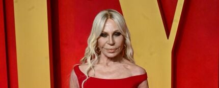 El impactante cambio f&iacute;sico de Donatella Versace tras sus retoques est&eacute;ticos