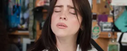 Billie Eilish en su Tiny Desk Concert Billie Eilish en su Tiny Desk Concert
