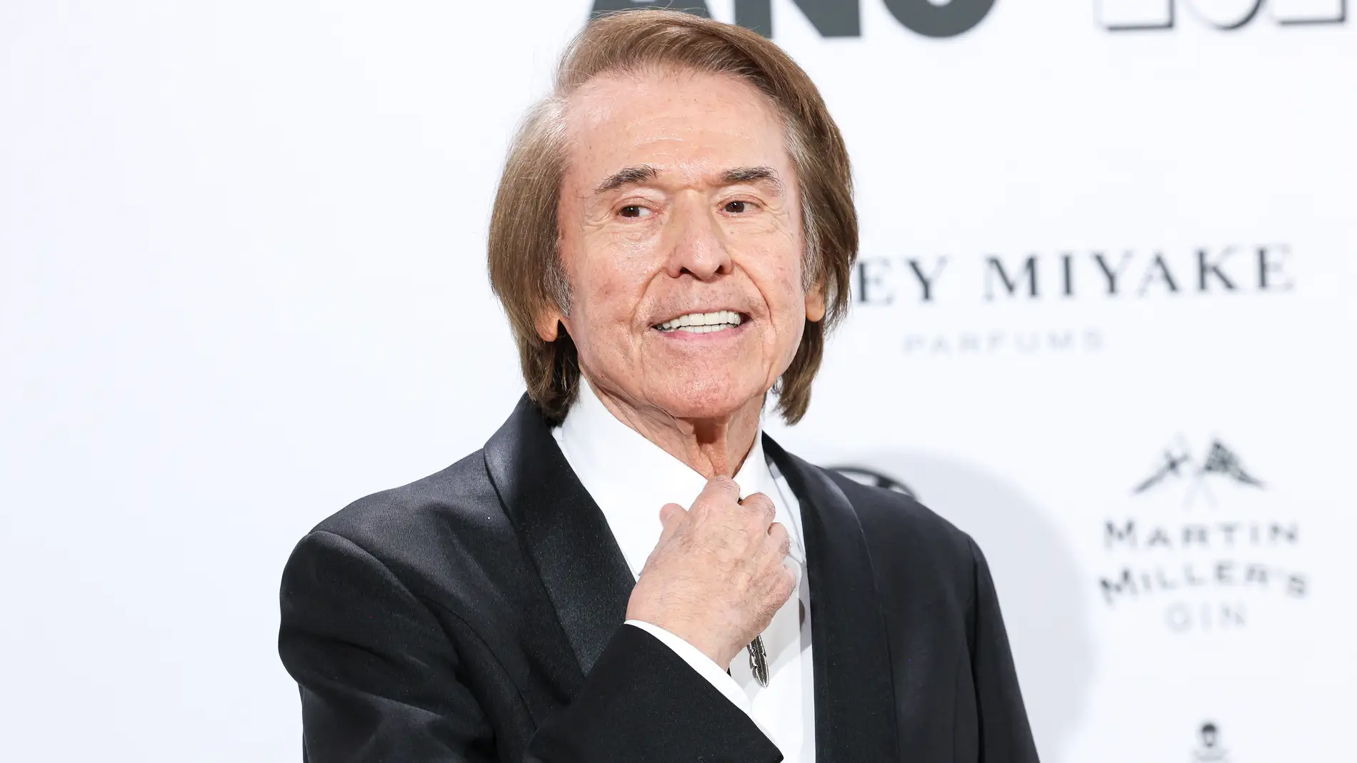 Raphael durante su paso por los Premios Esquiere Hombres del Año 2024, en Madrid Raphael durante su paso por los Premios Esquiere Hombres del Año 2024, en Madrid