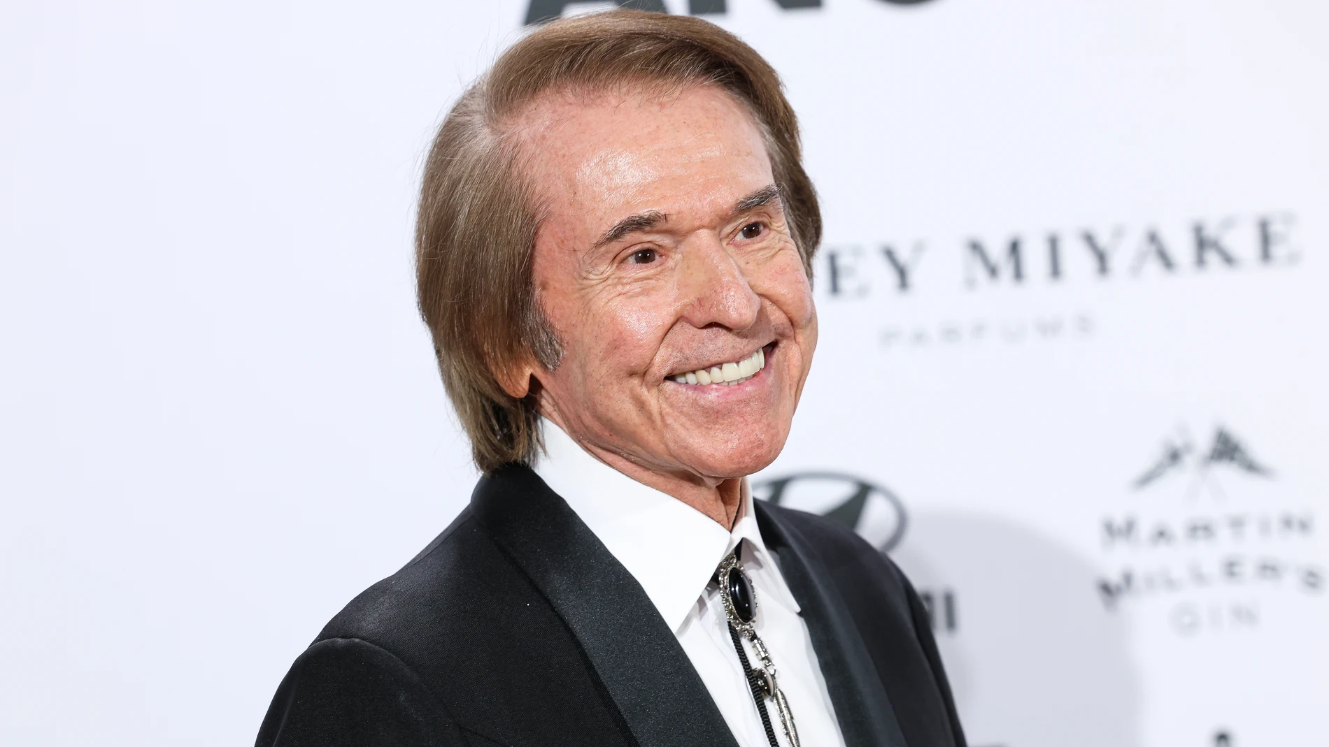 Raphael, al detalle: su edad, sus problemas de hígado y qué quiere decir el disco de Uranio Raphael, al detalle: su edad, sus problemas de hígado y qué quiere decir el disco de Uranio