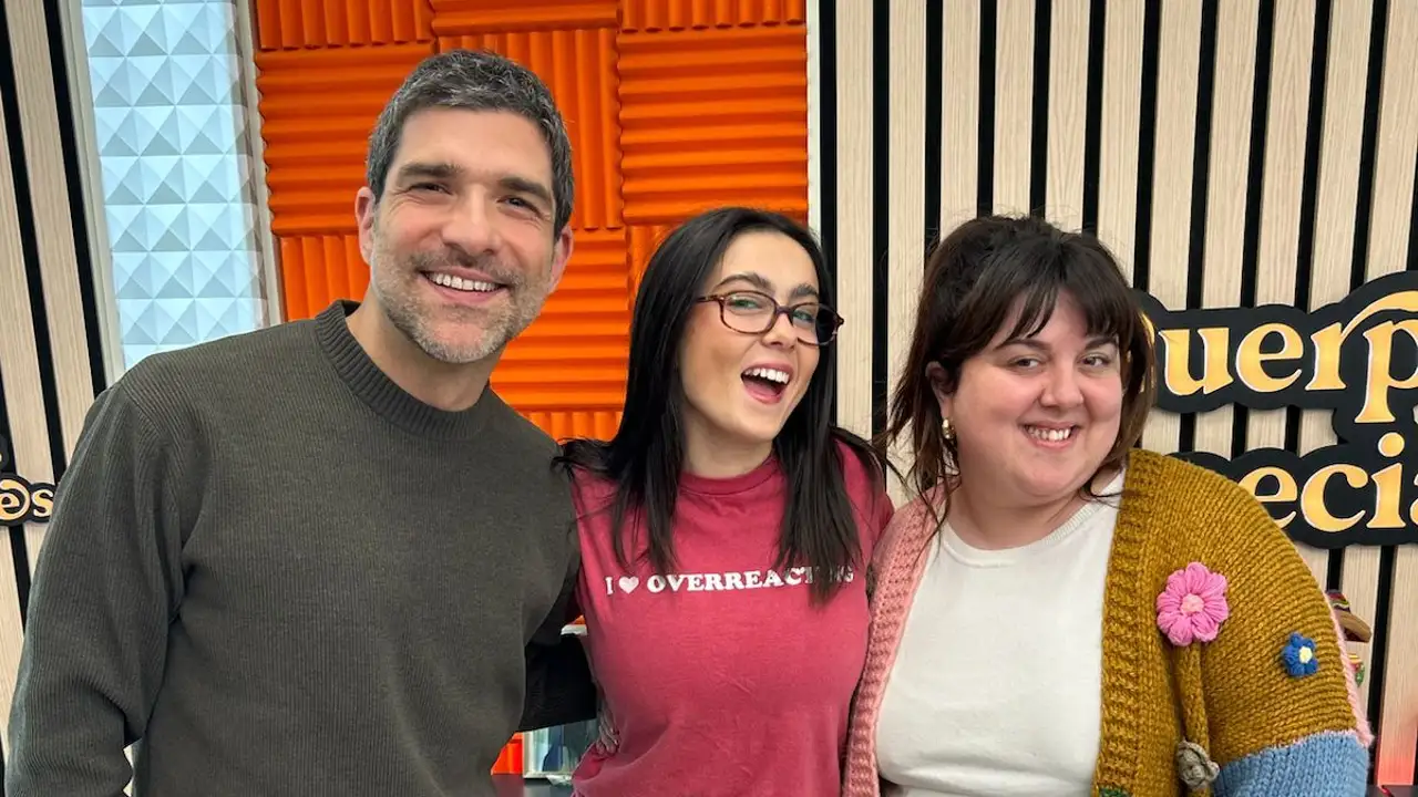 Chiara Oliver en 'Cuerpos especiales' con Lalachus y Nacho García Chiara Oliver en 'Cuerpos especiales' con Lalachus y Nacho García