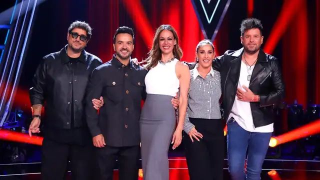 Antonio Orozco, Luis Fonsi, Eva González, Malú y Pablo López en 'La Voz'