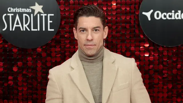 El actor Adrián Lastra: sus orígenes, la peor experiencia de su vida y su novia 15 años menor