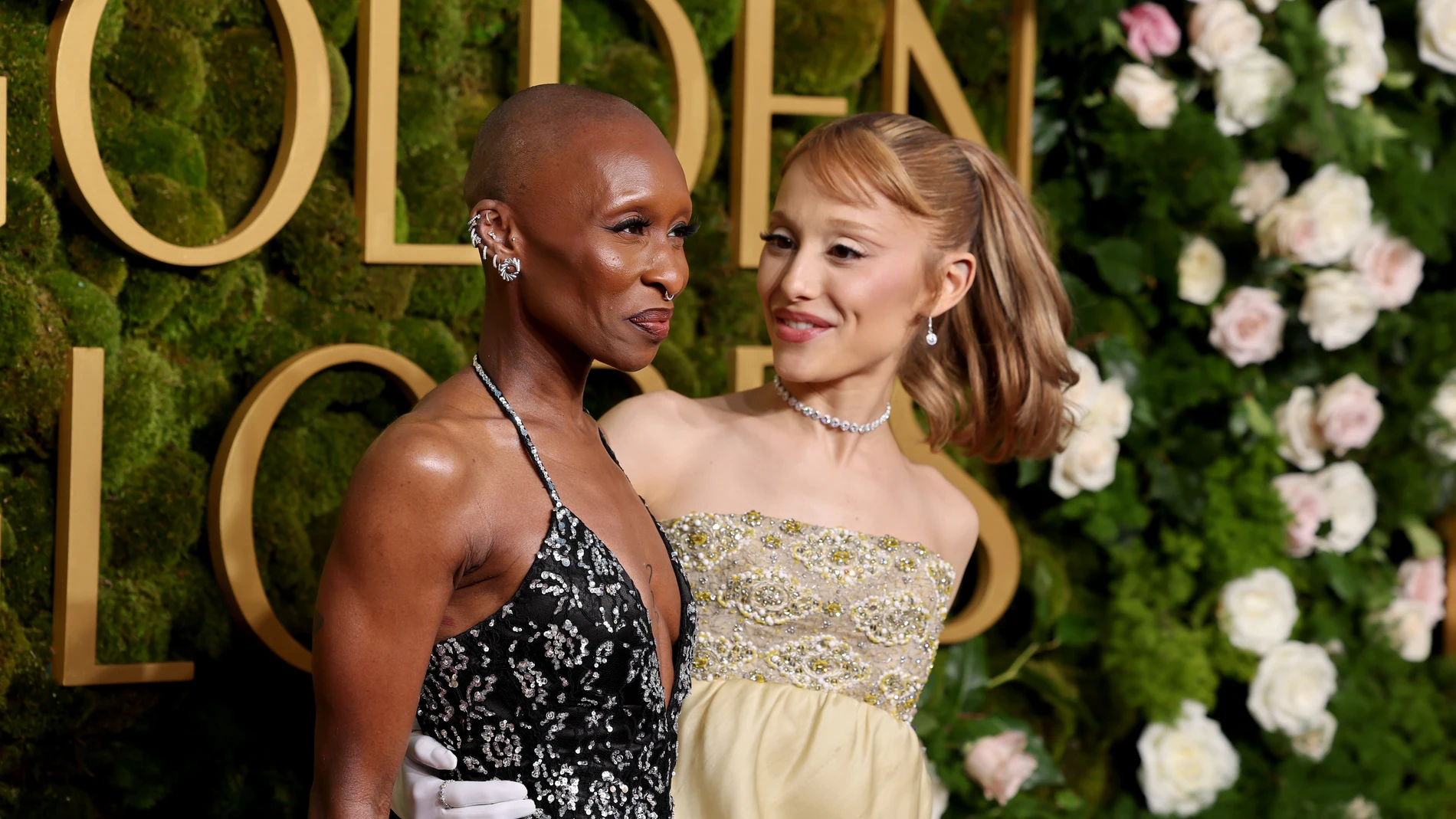 Cynthia Erivo y Ariana Grande en la alfombra roja de los Globos de Oro 2025 Cynthia Erivo y Ariana Grande en la alfombra roja de los Globos de Oro 2025