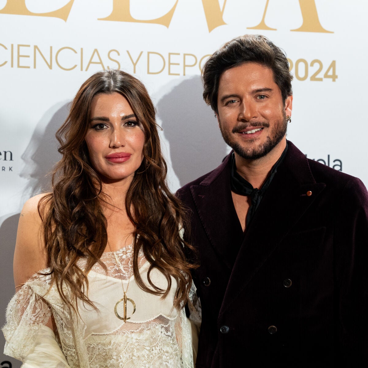 Así es Almudena Navalón, la mujer de Manuel Carrasco: su historia de amor, sus  hijos y su pasado antes de conocer al cantante | Europa FM