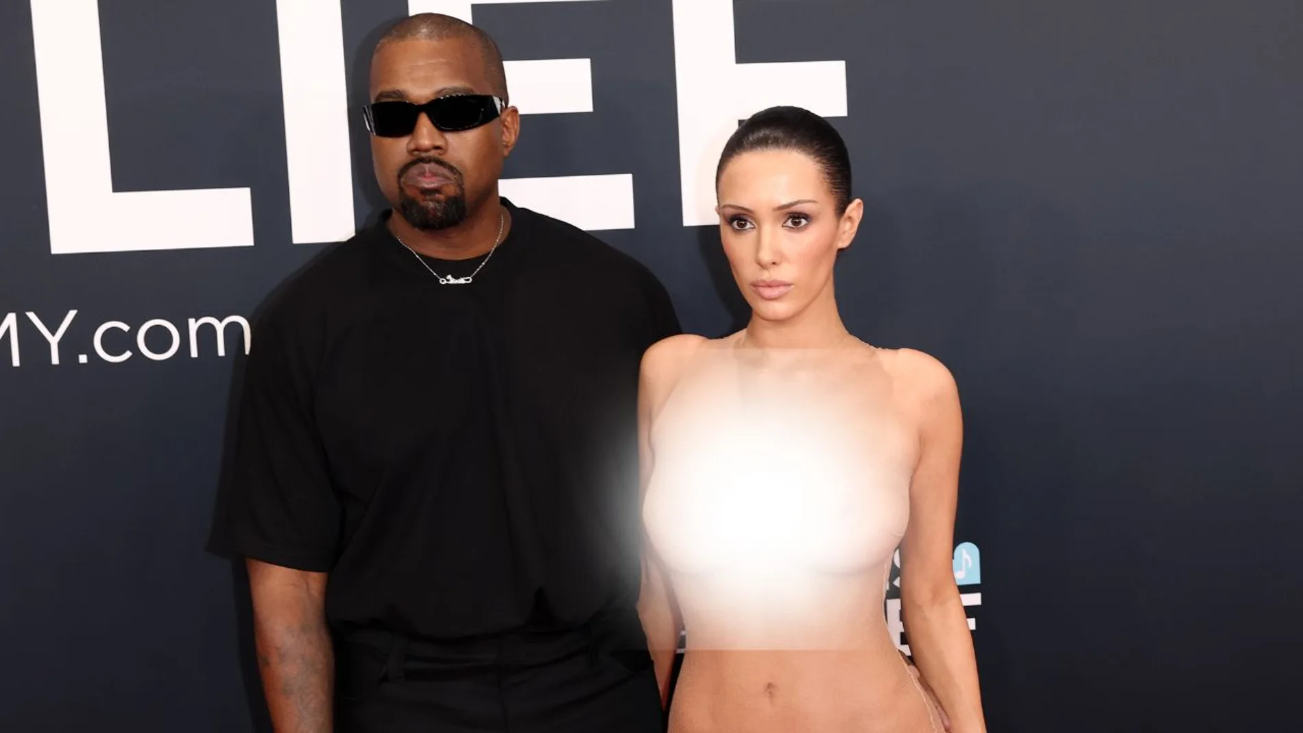 Qué ha pasado con Bianca Censori y su desnudo en los Grammy Qué ha pasado con Bianca Censori y su desnudo en los Grammy