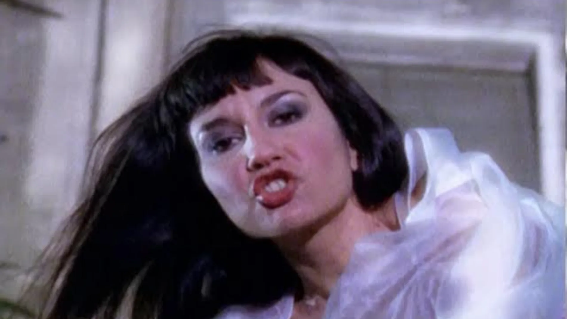 Eva Amaral, en el videoclip de 'Sin ti no soy nada'. Eva Amaral, en el videoclip de 'Sin ti no soy nada'.