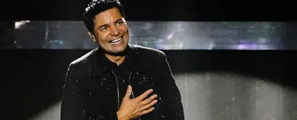 Chayanne, en un concierto de su gira 'Bailemos otra vez'. Chayanne, en un concierto de su gira 'Bailemos otra vez'.