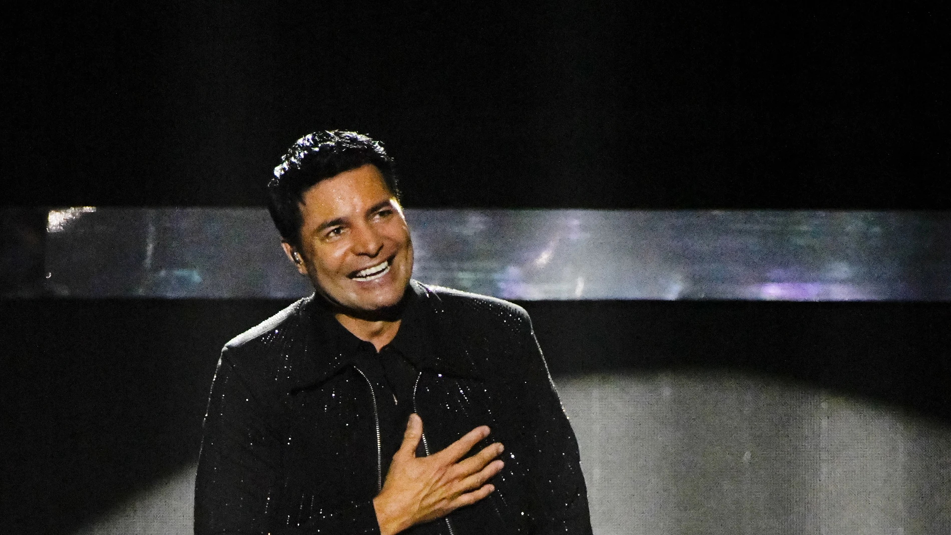 Chayanne, en un concierto de su gira 'Bailemos otra vez'. Chayanne, en un concierto de su gira 'Bailemos otra vez'.