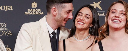 Macarena García y Enric Auquer en la alfombra roja de los Goya 2025