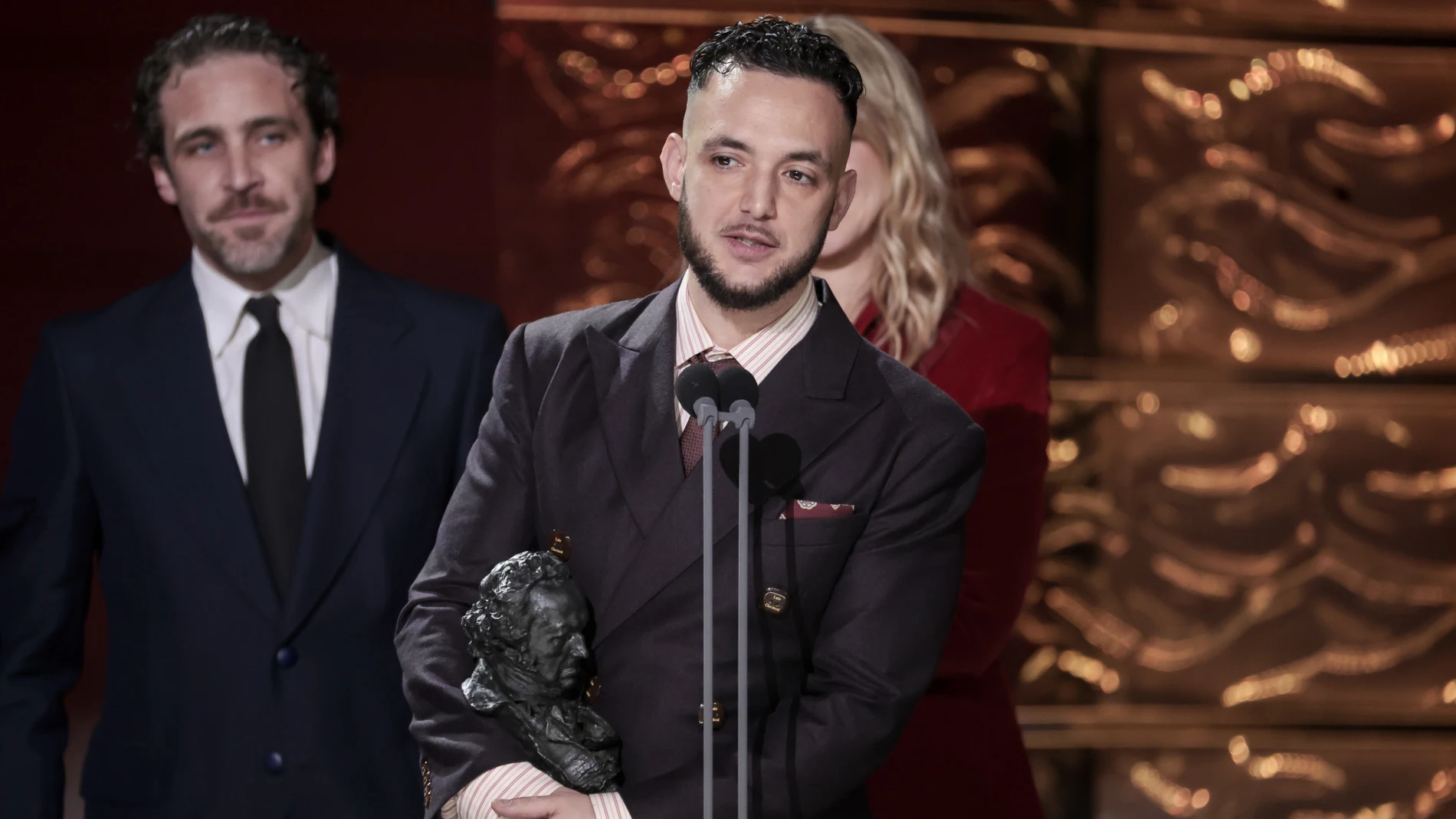 C. Tangana, premio Goya a Mejor documental por 'La guitarra flamenca de Yerai Cortés'. C. Tangana, premio Goya a Mejor documental por 'La guitarra flamenca de Yerai Cortés'.
