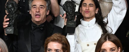 Eduard Fernández y Carolina Yuste en los Premios Goya 2025