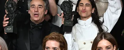Eduard Fernández y Carolina Yuste en los Premios Goya 2025 Eduard Fernández y Carolina Yuste en los Premios Goya 2025